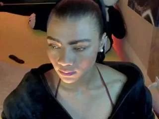 lilithsavett on CamSoda 