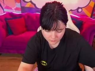 littleshyyy on CamSoda 