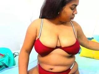 lizzie-williams on CamSoda 