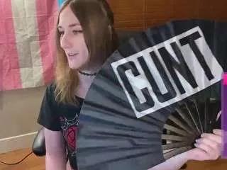 luluvaladon on CamSoda 