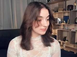 lynnadollins on CamSoda 
