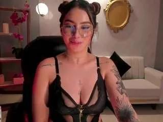 maddisoncollins on CamSoda 