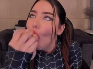 maddisoncollins on CamSoda 
