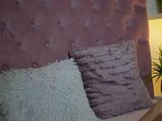 maiamini on CamSoda 