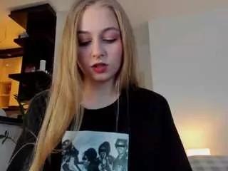 miamew on CamSoda 