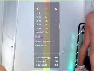 milavalentina on CamSoda