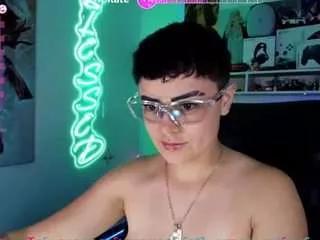 milley-rose on CamSoda 