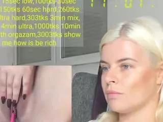 misslolaa on CamSoda 
