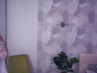 monafulford on CamSoda