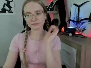 nancystar on CamSoda 