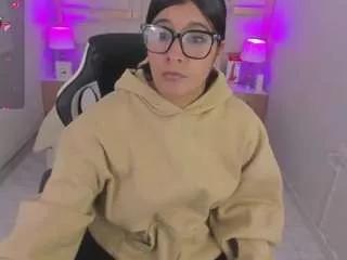 nikibryce on CamSoda 