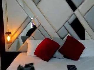 nina-passionf on CamSoda