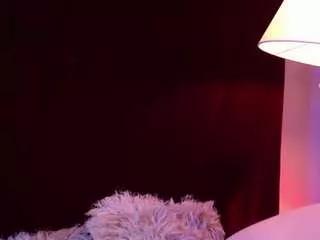 saraa-doll on CamSoda 