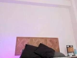 sarasaenz2 on CamSoda 