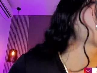 sarascoot on CamSoda 