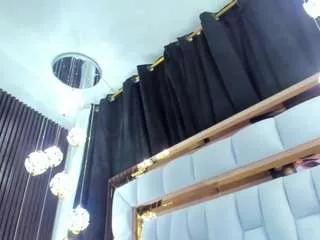 sarayroyse on CamSoda 