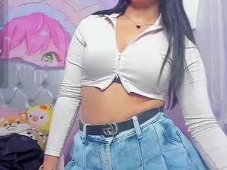 sofiaajamess on CamSoda