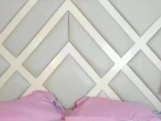 sscarleth-1 on CamSoda 