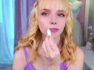 sunnyjane on CamSoda