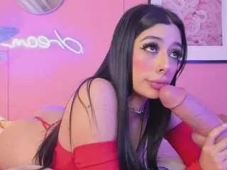 sweet-julieta1 on CamSoda 