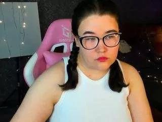 tara-torres on CamSoda 