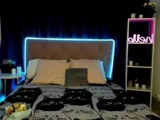 tararyan on CamSoda 