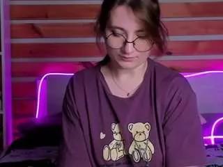 tararyan on CamSoda 