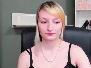 tastyblair on CamSoda 