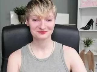 tastyblair on CamSoda 