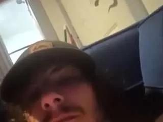 thatishuge on CamSoda 