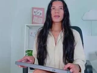 tianacooper on CamSoda