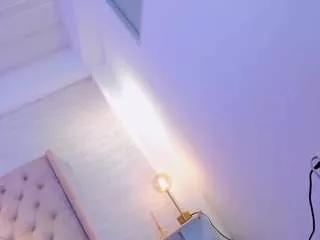 valentinaforerox on CamSoda