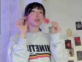 victoriaketta on CamSoda