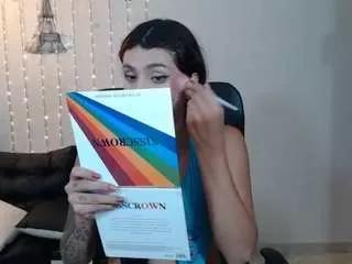 xiimena22love on CamSoda 