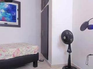 zaya-smith on CamSoda 