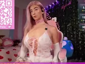 Freechat bellabearts on Chaturbate