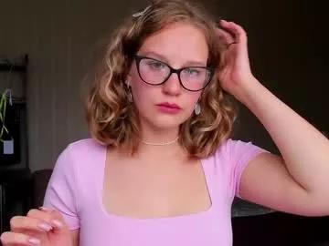 bloomi_lum on Chaturbate