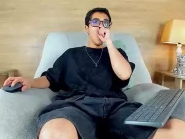 Freechat cristian_suarezz_ on Chaturbate