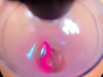 Freechat dania_wi on Chaturbate