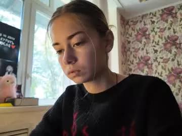 Freechat dinorahmroczkowski on Chaturbate