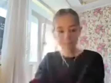 Freechat dinorahmroczkowski on Chaturbate