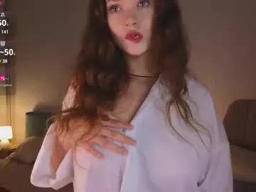 emmyglows on Chaturbate 