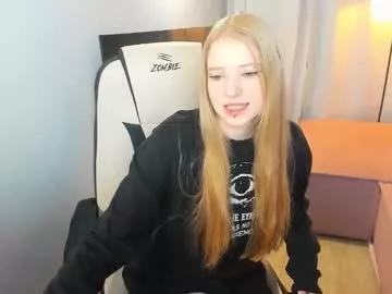 Away fluffy_ice on Chaturbate