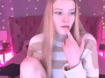 Away fluffy_ice on Chaturbate