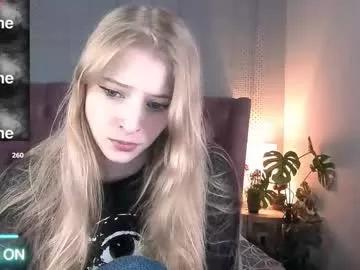 Away fluffy_ice on Chaturbate