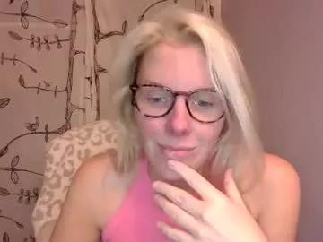 holly_bourbon on Chaturbate 