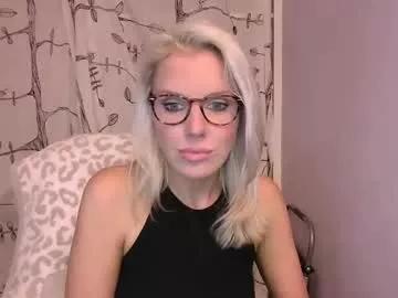 holly_bourbon on Chaturbate 