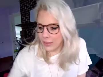 holly_bourbon on Chaturbate 