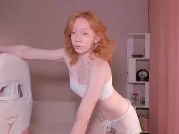 Freechat honeyautumn on Chaturbate