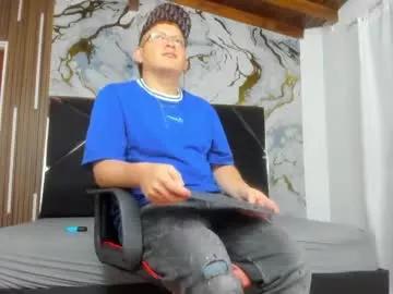 j_p_ruszo_777 on Chaturbate 